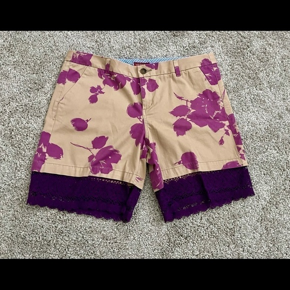Merona Tan Shorts w/Purple Floral - Picture 1 of 3